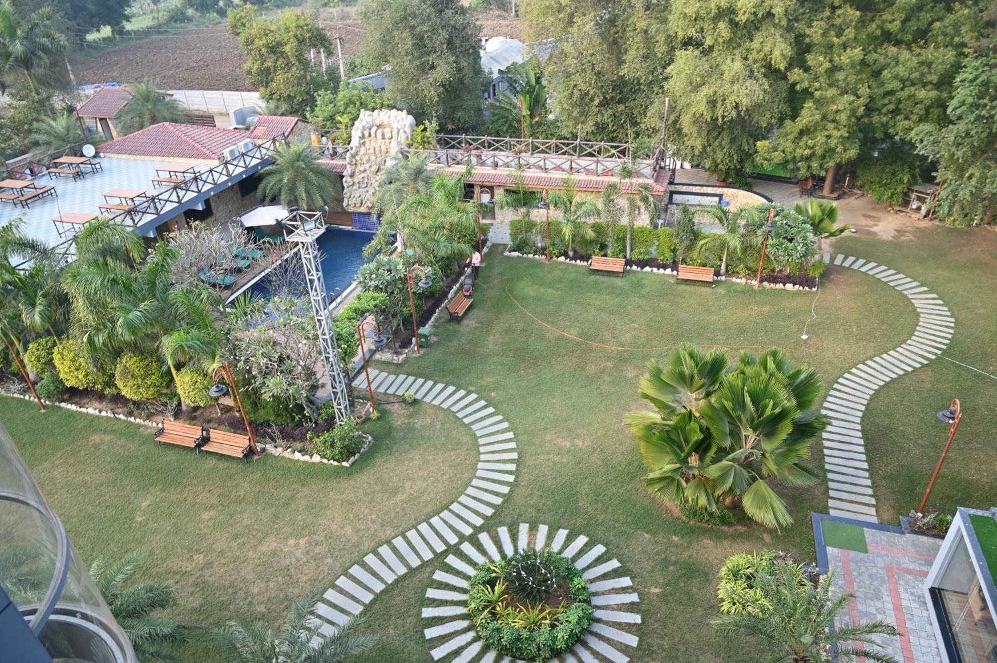 Krishna Riverside Resort Vasad Exterior foto