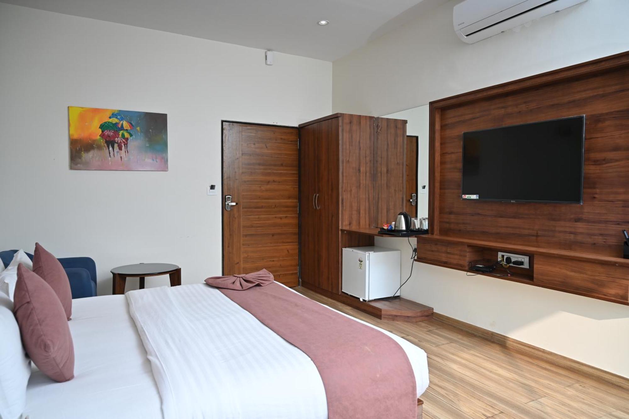 Krishna Riverside Resort Vasad Exterior foto